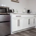 One Bedroom Apartment With Luxurious Furnitures